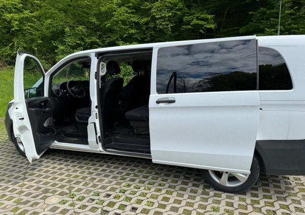 Mercedes-Benz Vito cena 116900 przebieg: 225000, rok produkcji 2018 z Kraków małe 121